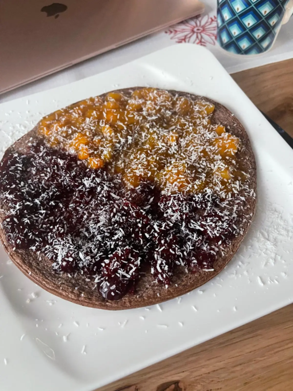 Omlet Czekoladowy z Wiórkami i Dżemem 100%